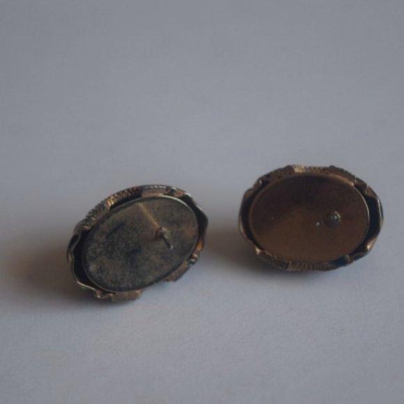 Vintage Gold Tone Green Enamel Half Hoop Earrings Drop Post Swirl Design EUC - Picture 2 of 5